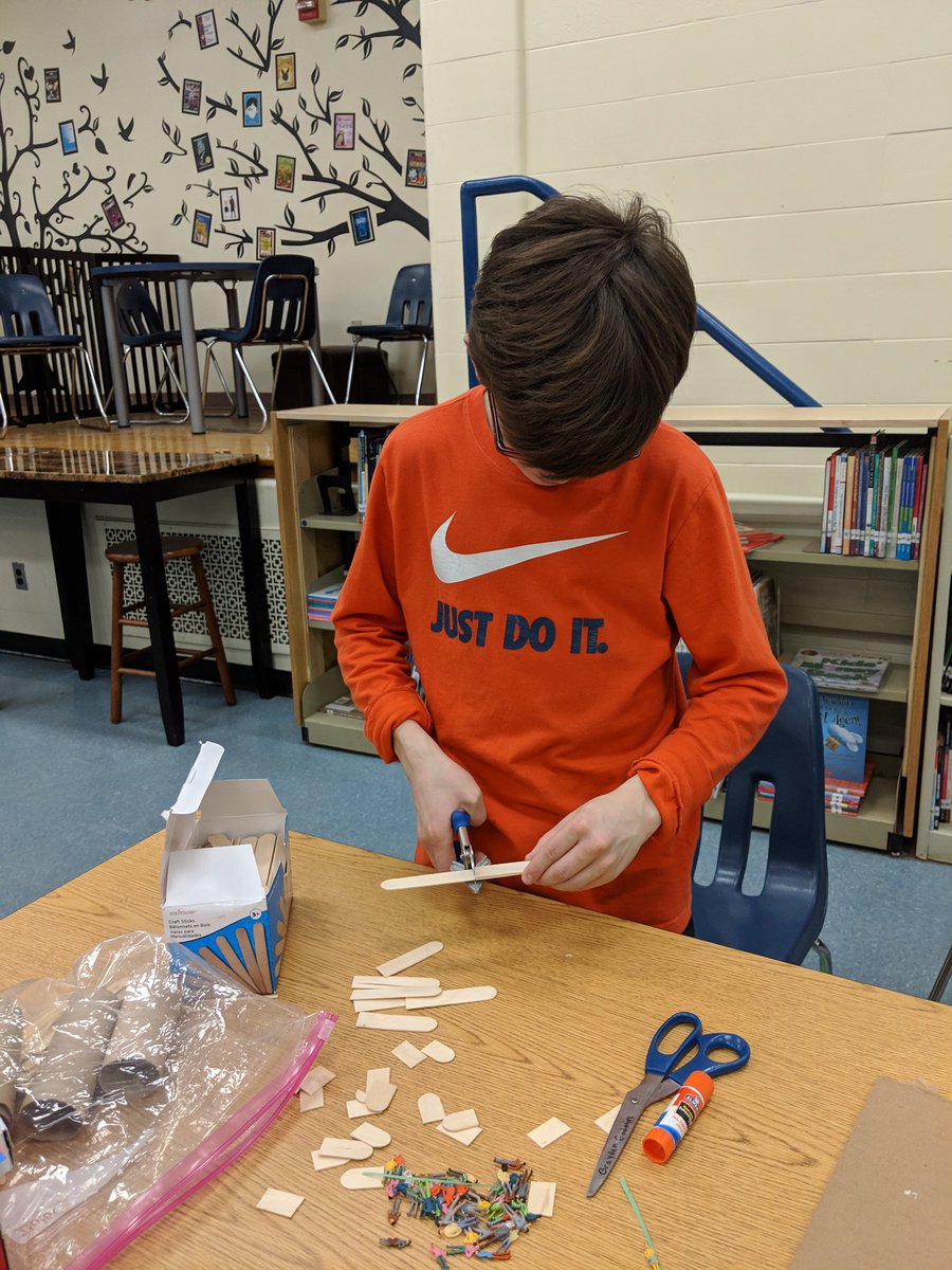 cougarslibrary's tweet photo. Medieval Manors in the making! The students are challenged to show how each part of the Manor provided stability to society. @BCPS_SocialSci @CatonsvilleMS #BCPSLMS https://t.co/q4f43l3TJn