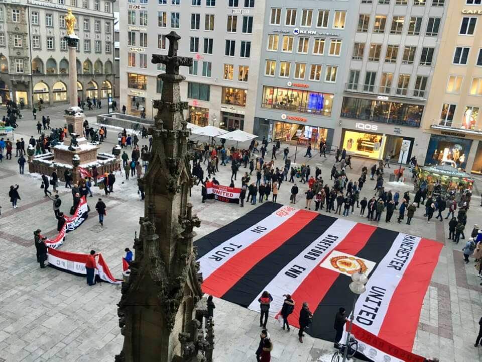SEF_MUFC's tweet photo. #mufc fans in the centre of Munich today, ahead of tomorrow's service. https://t.co/SeJMbQStdH