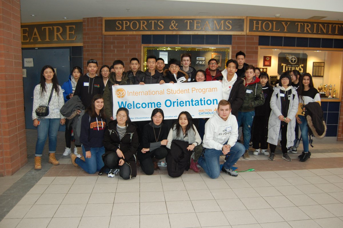 StudyInHalton's tweet photo. A recap (including photos!) of our recent Welcome Orientation Day is up on our website! https://t.co/S8eHtXm13n #StudyHCDSB #HCDSBwelcome https://t.co/ldZUhvh7de