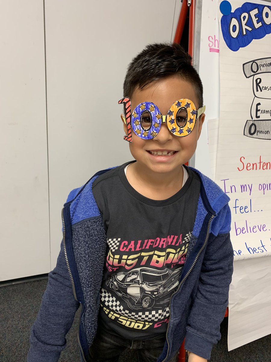 rena8313's tweet photo. 100 days smarter, 100 days cooler! #KSmithPride #KSmith100thDay @KSmithSchool https://t.co/tCsBgl3D8a