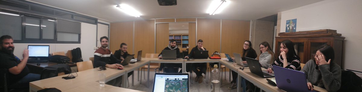 youthmappersUSC's tweet photo. #YMUSC🗺️ segunda xornada de apoio a @hotosm_uganda! Seguimos batallando o #Ebola2019 https://t.co/fuptaLuo8l