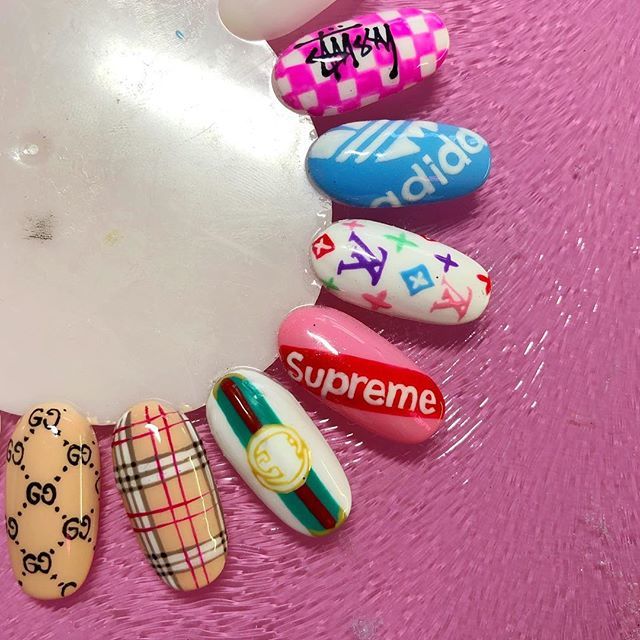 Louis Vuitton nails  Louis vuitton nails, Chanel nails, Gucci nails