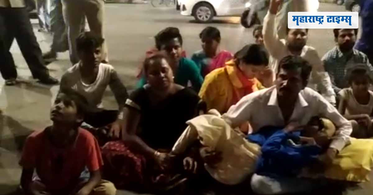 mataonline's tweet photo. मुंबई : रुग्णांच्या नातेवाईकांचे पोलीस ठाण्यासमोर आंदोलन
https://t.co/G83CSIv5WY < बातमी
#movement #patientsrelatives #policestation https://t.co/V5ZkW2V8NP