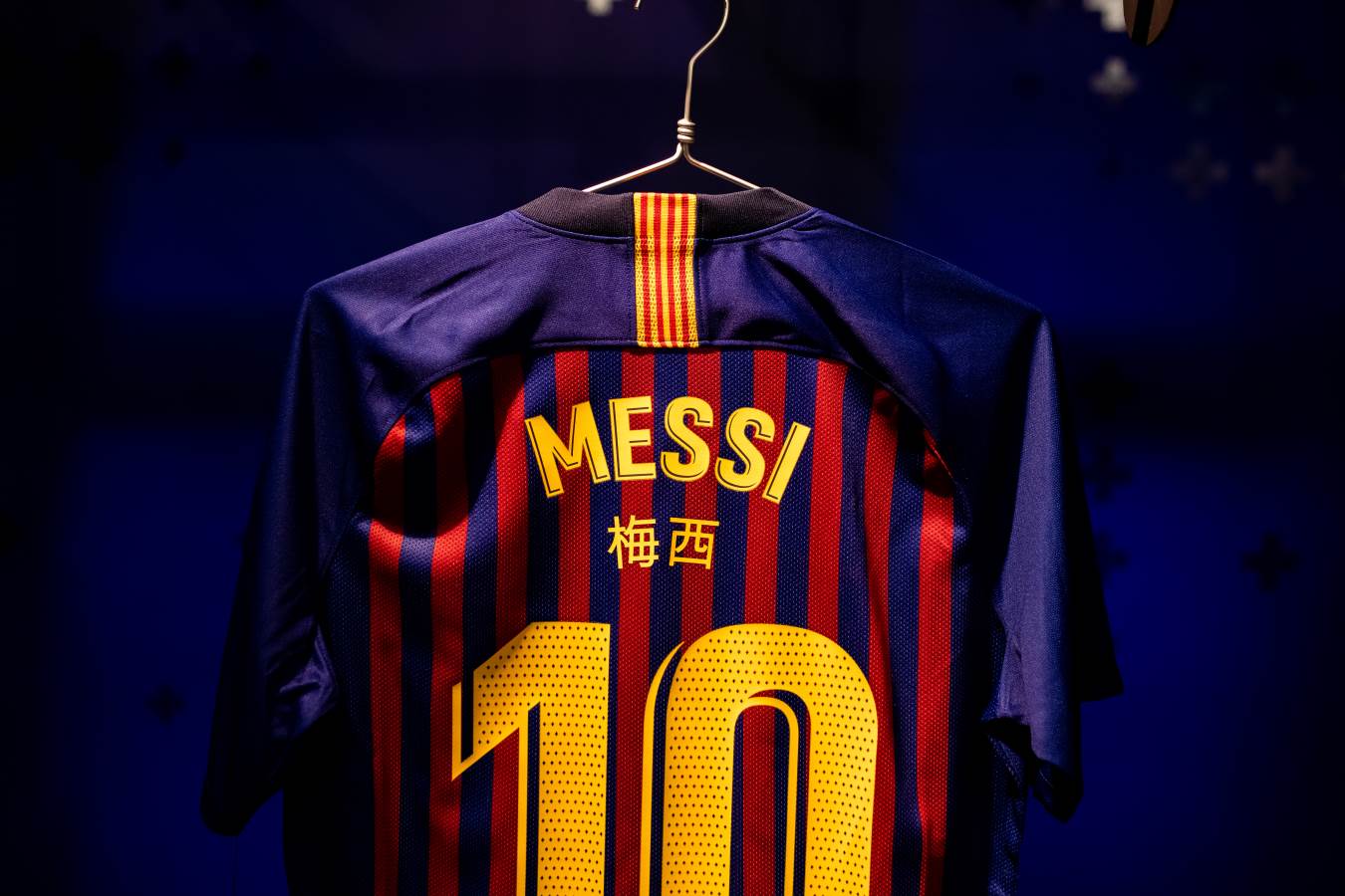 FC Barcelona on X Los jugadores del Barca luciran su nombre en chino en ElClasico https t 7YLcdnxGwd ForcaBarca https t c1jrwBSL4Y X