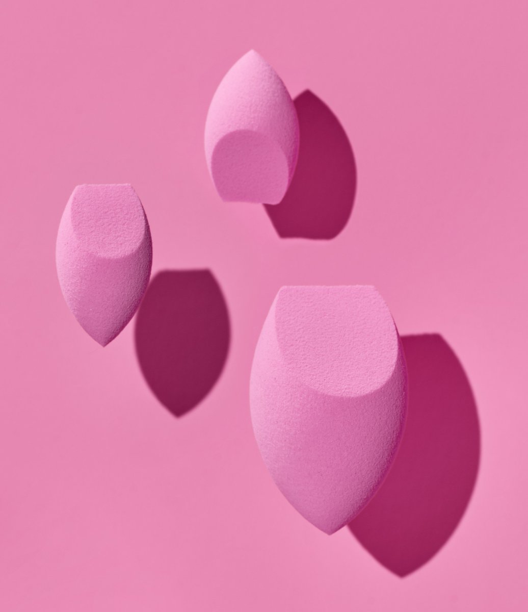 GIRRRRL 😮 the <a href="/MorpheBrushes/">Morphe</a> website only has a few hundred #JeffreeStar pink sponge sets left!! -&gt; bit.ly/2UFLvCb