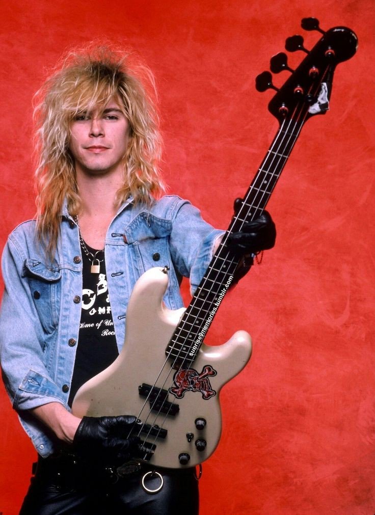Happy birthday Duff McKagan              