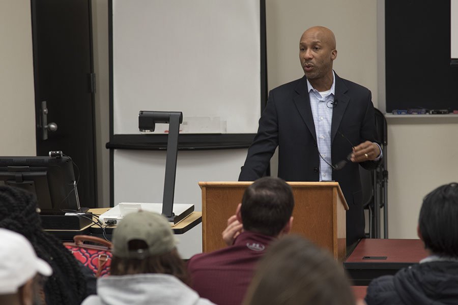UCBlueAsh's tweet image. The #PATHSpeakerSeries returned to #UCBA for a 2nd season today. A big thank you to our featured speaker, Harlan Jackson, a UC College of Business alum. He shared his story of becoming a successful sales &amp;amp; marketing exec with our students. @uofcincy @uofcincyfound @ericbroyles