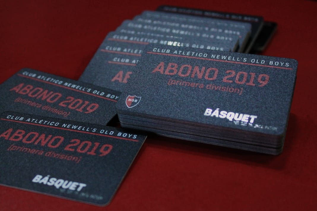 CANOBbasquet's tweet photo. Están a la venta los abonos para ser parte del Torneo 2019. 
Incluye todos los partidos de local de la 1ra división de la ARBB. 
El valor $ 800.- anual. Los abonados formarán parte de un banner publicitario que estará cada evento del deporte.
*no incluye clásico ni cuadrangular https://t.co/6JD9M6aGkH