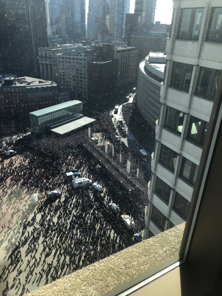 WhiskeredMarlin's tweet photo. One of the perks of working in the city. #patsnation #blitzforsix https://t.co/gFZWyGpa1b
