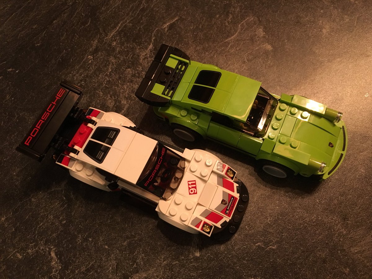 AmbuRaf's tweet photo. What do you do on a monday evening when your wife reads? Ad #MoreLego to your collection! Another amazing kit from @LEGO_Group added to our #LegoFamily! #vroamm https://t.co/Hqc7xdrwUf