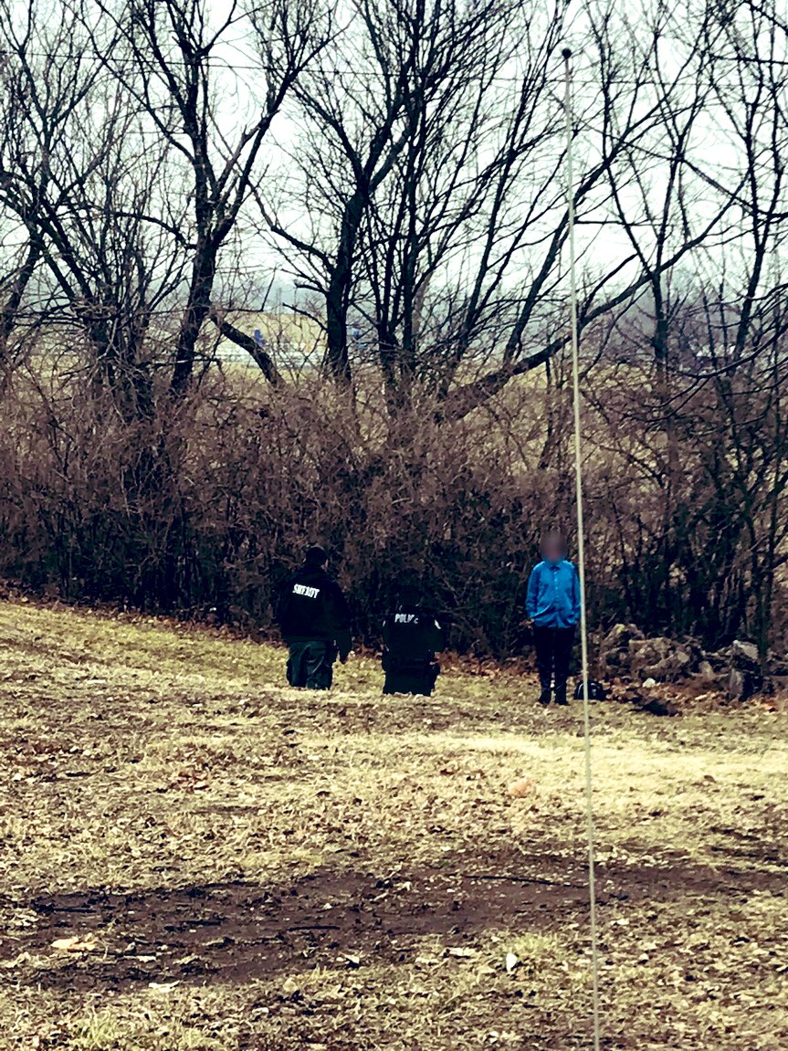 frcosheriff's tweet photo. FRSO assisted OPD with a armed suicidal subject. Det. Jeremi Thompson, who has specialized training in crisis and hostage negotiations, helped bring the situation to a safe conclusion. The subject was safely taken into protective custody. https://t.co/XPnkIL1G3J