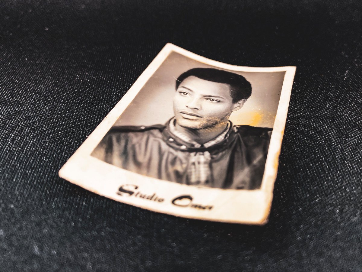 RideRTD's tweet photo. Help us reunite this vintage photo with the friend or family member who lost it! This keepsake was recovered from one of our MallRides this morning. Know who it belongs to? Send them our way! #HeyNext https://t.co/0Zijz9Dhf2