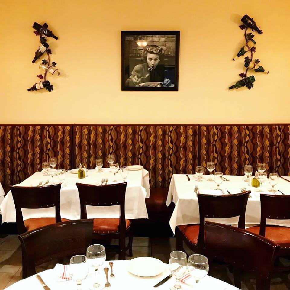 TheKitchLF's tweet photo. We are a pizzeria and a bistro, so whatever kind of experience you are looking for--casual or a bit more of a dining experience--we offer it here at The Kitch. We hope to see you tonight! https://t.co/F4iA815Vrb