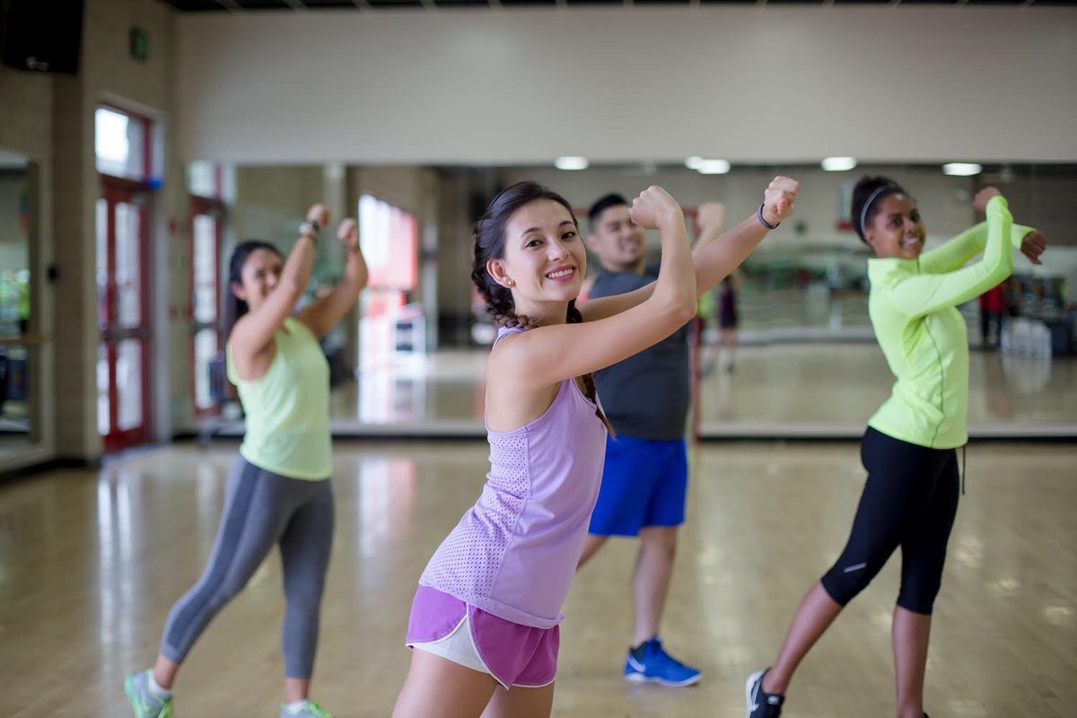 AztecRecreation's tweet photo. Bring a friend and a rally towel (or grab one from us) for a fun, cardio dance class tomorrow at our 5 PM Fitness Friday🕺! The towel will be used for an added upper body work out and incorporated into dance moves throughout class💪! #AztecRec #SDSU https://t.co/lJ0cZL5nwP