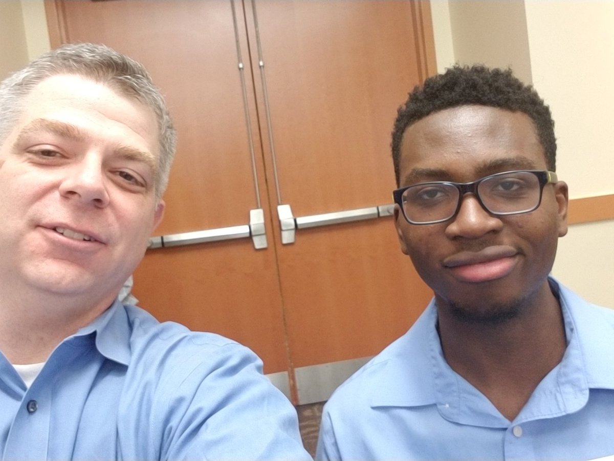 paulmbinkley's tweet photo. Got to meet @just_eke at #fli launch event. Great convo with accomplished student. #firstgen #flinetwork. https://t.co/8ssnvEyYq1