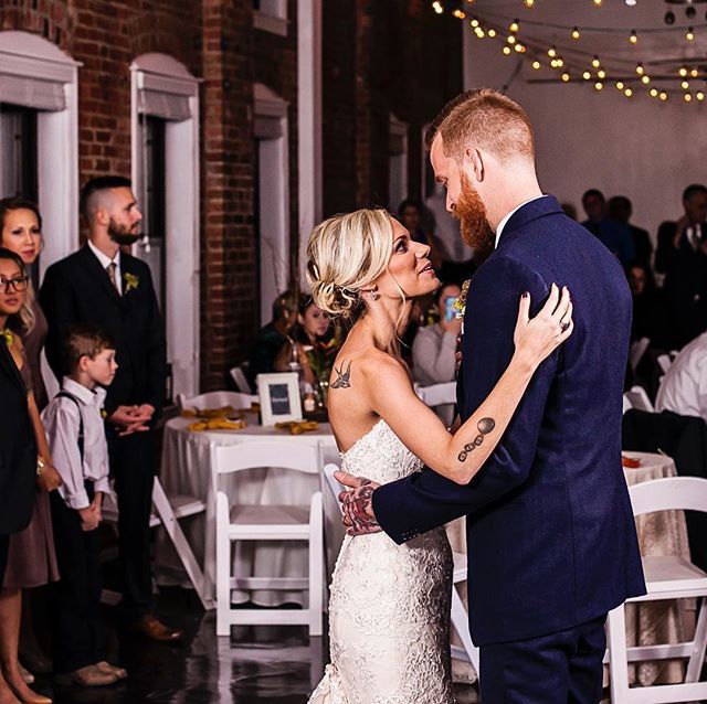 It’s moments like this that you remember for a lifetime.❤️💍 Photo: @mattmcgrawphotography bit.ly/2Sa8I2G