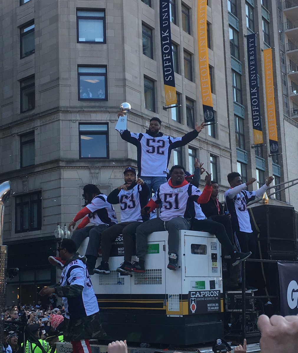 alainapinto's tweet photo. GO PATS! We had so much fun celebrating with all of you. Beth, from Whitman, let me borrow her @Patriots hand puppet, thanks Beth!!! Looking forward to the next rolling rally. #Patson7 #7News https://t.co/LG9iidIuYJ
