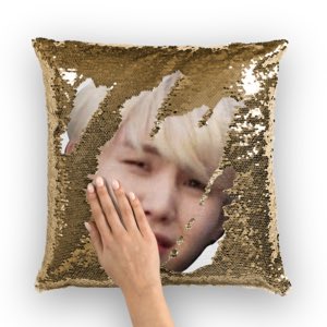 ArmyMistery's tweet photo. We made a new product for fun, should we sell it ? 😂😂 https://t.co/cOZFFS2IRx