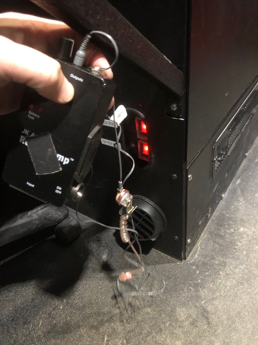 jlancasterCBC's tweet image. my IFB (audio link) is frozen. letting it defrost a little before i go live with @CBCToronto #journalistproblems