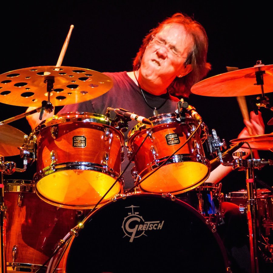 Happy birthday Vinnie Colaiuta ( 