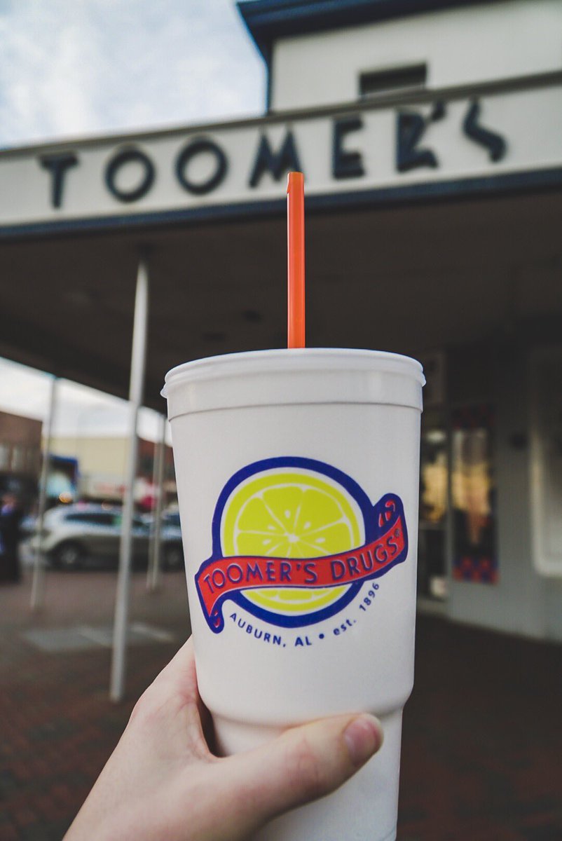 SandersSullivan's tweet photo. “Preserving the Auburn tradition.” #ToomersLemonade https://t.co/AtE5HzDUnk