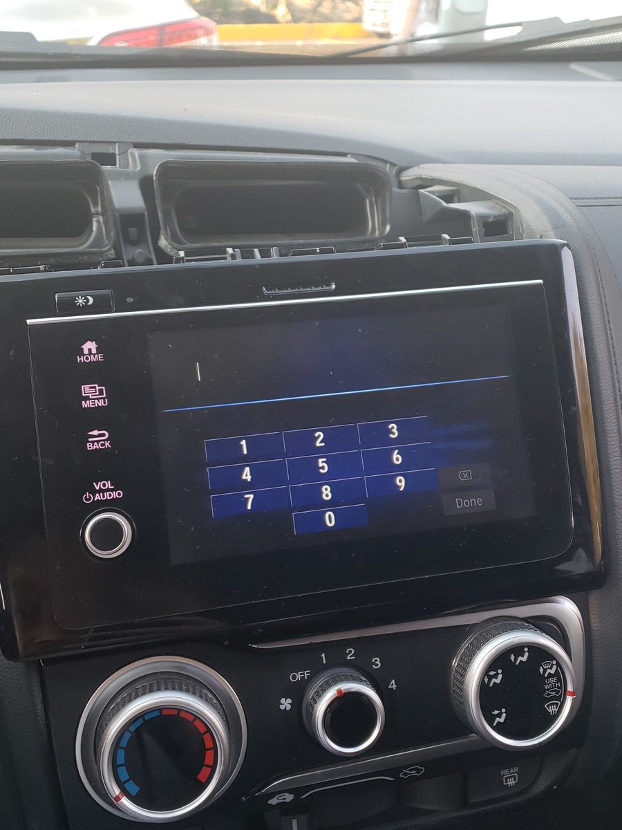 cimalcantara's tweet photo. @HondaOwnersUSA Hi, Where do I get the serial number of HU? I not find it and I can not use honda navi code because I'm missing that data https://t.co/Il9AlPuQAd