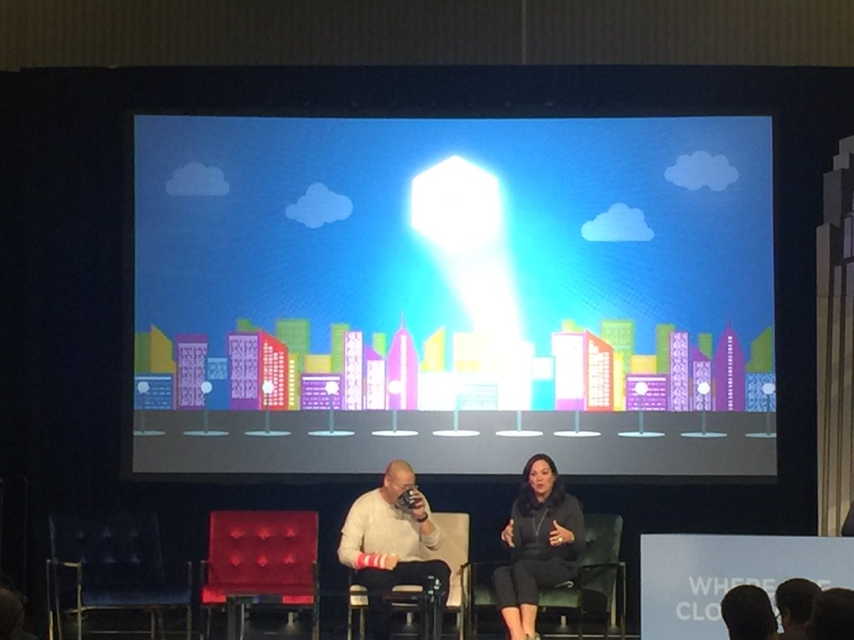 tomwongiam's tweet photo. AMA at #SaaStrAnnual2019 with @dugsong @jenntejada !! Full house and amazing lessons on #DiversityandTech https://t.co/0HPaFCVxbo