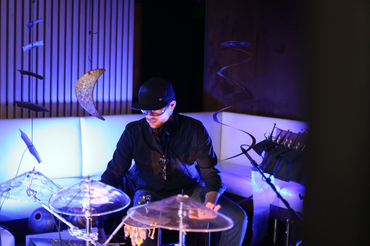 Enjoy a range of unusual everyday instruments in a workshop on February 10 offered by celebrated <a href="/masary_studios/">MASARY Studios</a>! In connection with the “Surroundings” community mural, Masary will create a Manchester-based sonic collage. Free with admission. Reservations: bit.ly/2Hx1O2x