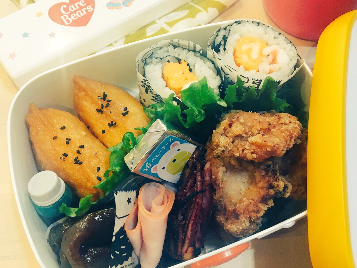 schr718's tweet photo. 寒麹でつけた鶏肉とイカᔦ๑° ꒳ °๑ᔨ
甘みがあって美味しい
寒い冬にはおすすめです
サラダ巻、お稲荷さんと一緒に召し上がれ!!
気の合う6人グループとのランチタイムが1番楽しい娘^^;

＃娘弁当  ＃JK2  ＃作り置き
＃常備菜 https://t.co/PGcInL38cY