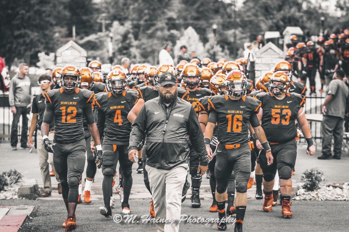 CarsonMroczka's tweet photo. Extremely honored and blessed to announce that I will be furthering my academic and athletic careers at Heidelberg University. 🏈 Thank you to everybody that has gotten me in this place. #BergGang19 #Legacy https://t.co/IBL2VTIwdc