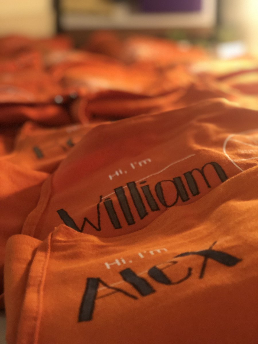 atrinowski6980's tweet photo. New Year, New Apron - one for every member of our amazing management team 🧡  #Q1letsdothis #teamworkmakesthedreamwork #leaddevelopexecute @jcampbell6980 @coalbt @hollytate122 @thdsandi https://t.co/pCB8TNR1uP