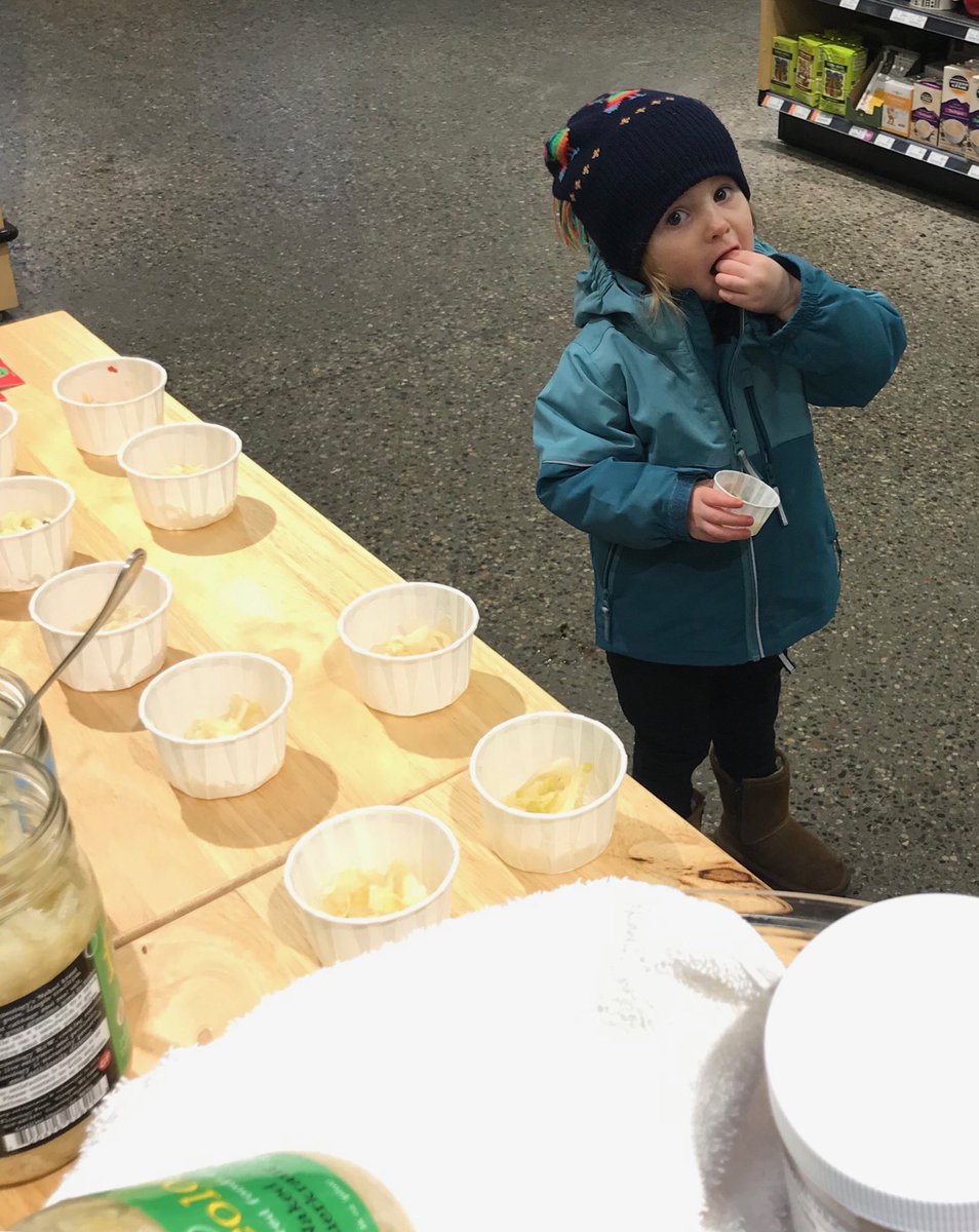 AmyLeoAmy's tweet photo. Even the young ones love the sauerkraut. Fizzeology has some amazing products. We’re here at Seward Friendship today until 6:00. Come on by and say hello! https://t.co/rW1T8vIxzJ