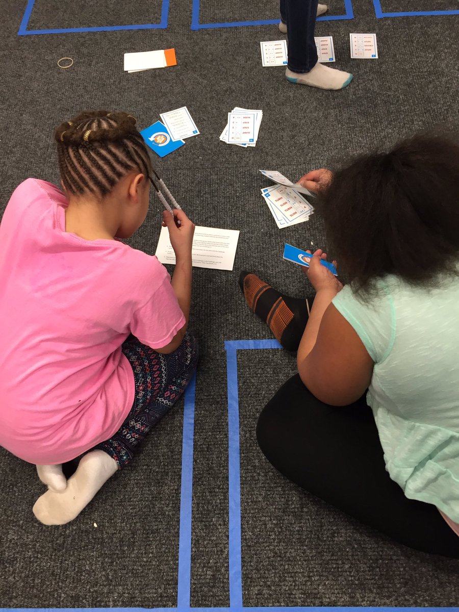 mathinyourfeet's tweet image. And, of course, making your own patterns is still very much in vogue! #movingpatterns  #game