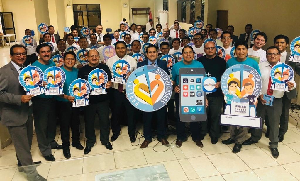 Toda los pastores de la #MOP comprometidos con la ruta #Conectados2019 #AsambleaMinisterialMOP #ConectadosConElDiscipulado @mcoaugarte <a href="/AdventistasUPS/">Adventistas Perú - UPS</a> <a href="/HeyssenCordero/">Heyssen Cordero  🔌</a> <a href="/EnzoChavez/">Enzo Chávez</a>