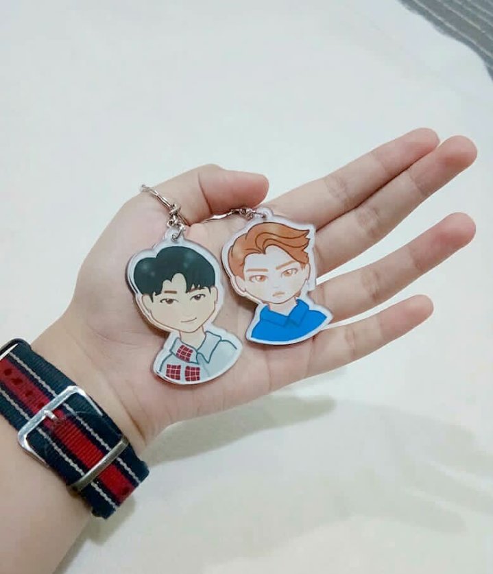 Haengsyop_'s tweet photo. Detail Member Keychain & Lightstick Keychain
Limited stock!
Go get yours now π
Send form order via :
Line : @hnp7841h (pakai @)
Wa : 087782821860
#keychain #StrayKids #Lightstick #fankit #kpopfankit #straykidsfankit #kpopfangoods #fankitkpop #fankitmurah #fanart #fanmerch https://t.co/dzvNLS0aRt