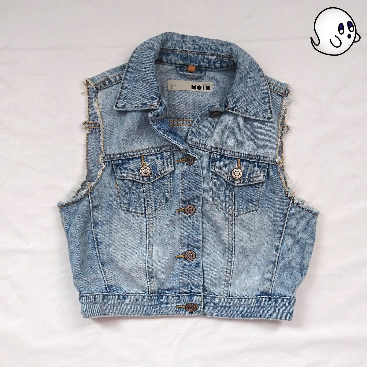 Glitter_Ghost_'s tweet photo. β¨ π¦ Handpainted Cropped jean vest in adult small available in the shop. Open to custom orders. π¦ β¨
#handpaintedjean #handpaintedjacket #handpaintedvest #handpainted #batjacket #pastelgoth #kawaiijacket https://t.co/zkvUO0OhPJ