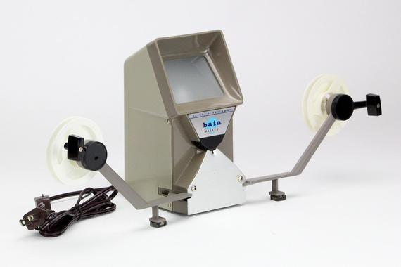 RetroPickers's tweet image. Vintage 1960s Baia Mark II Super 8mm Editor/Viewer Table NIGHT LIGHT– Home Decor Display Lighting &amp;amp; Collector Piece - etsy.me/2Gd9TrN