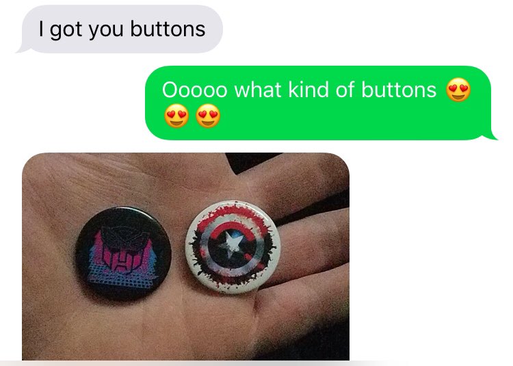 kaitlins5's tweet photo. When your brother texts you random nice things... and yes I have a button collection 😍 #TheBest #AllTheButtons https://t.co/z3dxhuuPLO