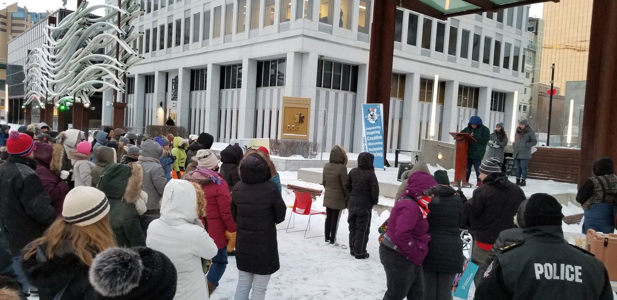 evanbrayshow's tweet photo. Thank you to everyone who joined in on tonight's Homeless Memorial in Regina.  Tonight's cold temps a sobering reminder of the dire situation faced by those who are homeless in our community. #committodobetter #endhomelessness #communitycaring https://t.co/erqUTYmB5Z