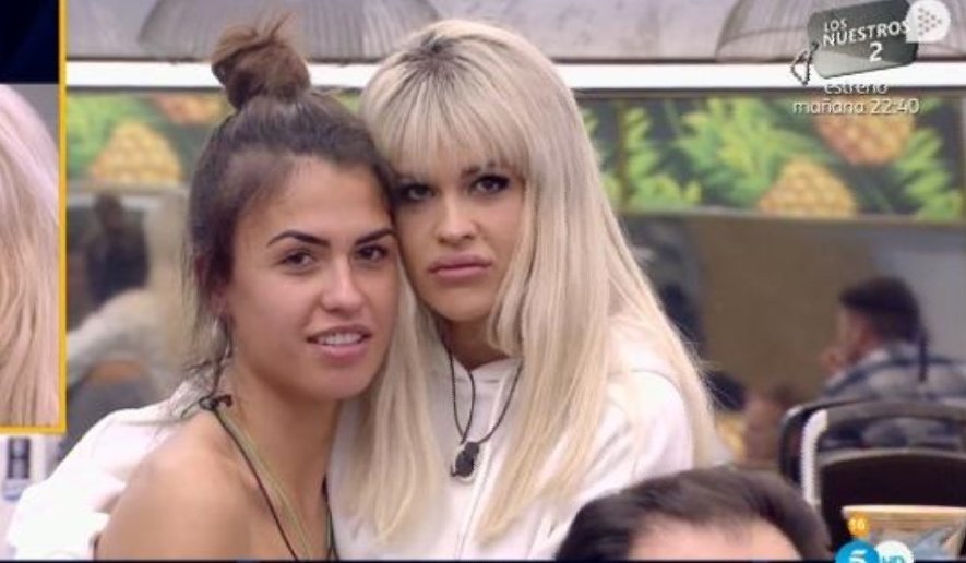 #GHDÚOLímite4
1:53 Miércoles 6 de Febrero
💫⚡❤️
Me quedo con ellas con las reales fieles a sus sentimientos con las guerrilleras, con las que actúan sin importar lo que piensen los demás, sin hacer ningún papelón cosa que la mayoría de esa casa hace. Me quedo con SOFÍA Y YLENIA