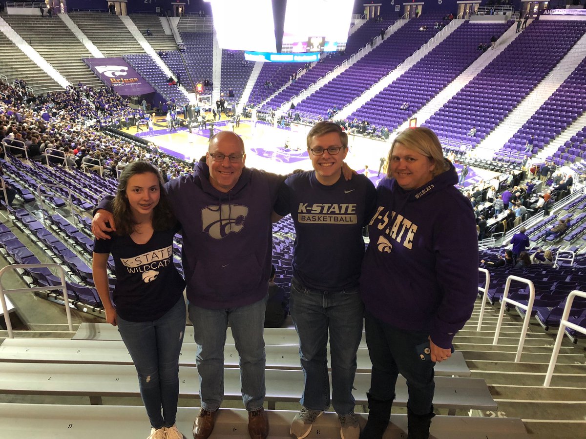 EMAWJeff's tweet image. EMAW!!  #kstategameday