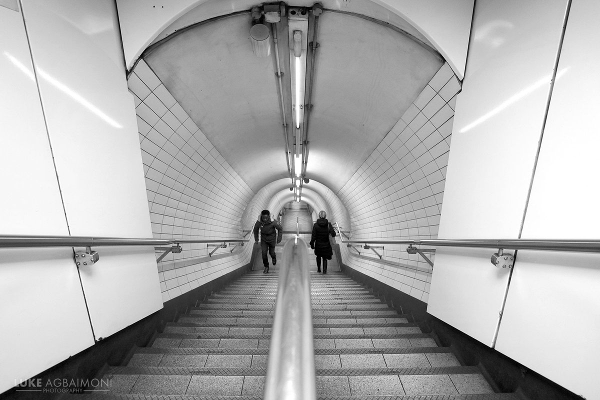 LONDON UNDERGROUND SYMMETRY PHOTO / 3EMBANKMENT STATIONComing & going at Embankment station. So pleased I caught the timing on this oneMore photos https://shop.tubemapper.com/Symmetry-on-the-Underground/Photography thread of my symmetrical encounters on the London Underground ( @TfL)THREAD