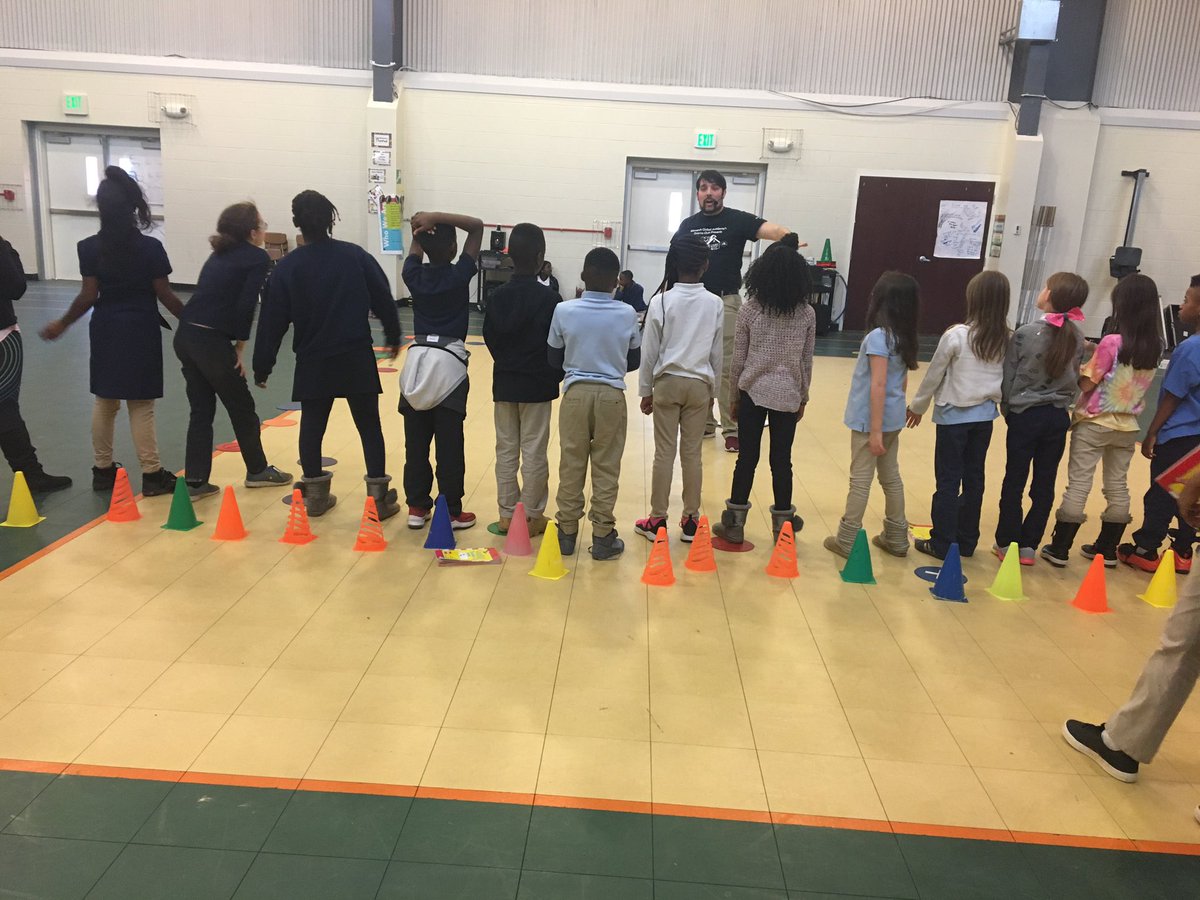NemethMeg's tweet photo. Getting ready for the school musical! Seussical Jr! #AMPatMGA #AACPSAwesome @MonarchGloAACPS @childrensguild https://t.co/9K6ylF6mdc