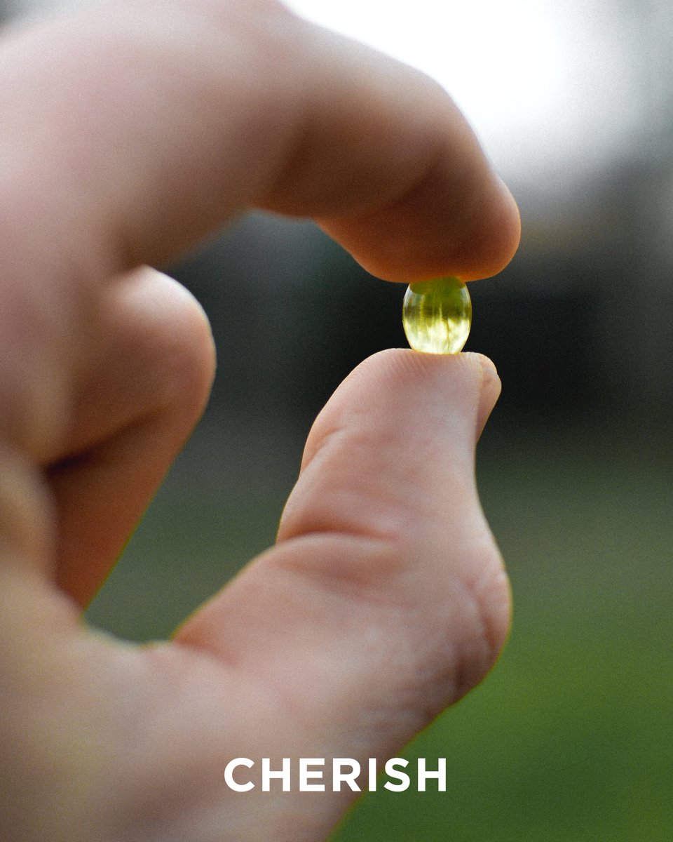 NatureWise's tweet image. Little things make a big difference. That's why our supplements are small. 😉

#naturewise #cherish #littlethings #healthyliving  #supplements #makeadifference #difference #nature #vitamind #vd3