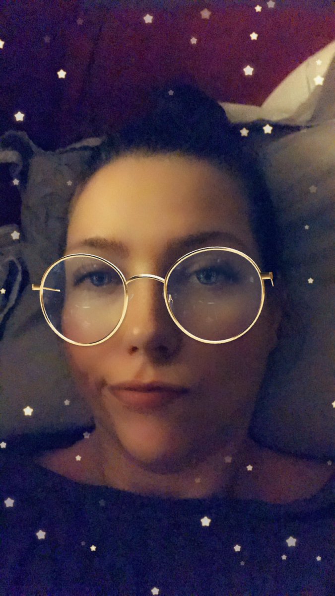 Deva_Noori's tweet image. „Jaja, guten Morgen und so aber wo bleibt denn jetzt mein Kaffee?!“-Schnute 😄

#schnutenmittwoch