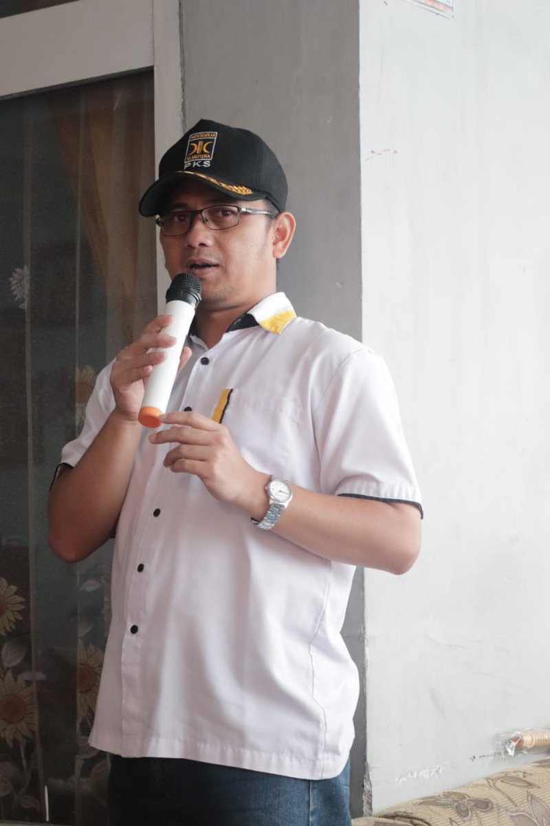 tedydwinarno's tweet photo. #wanted86 #kangtedy #nourut6
#dapilsatuBDG #Andir #cicendo #sukajadi #sukasari
#kampanye warga campaka #pilihpks
#2019pksmenang https://t.co/73OG39sYXs