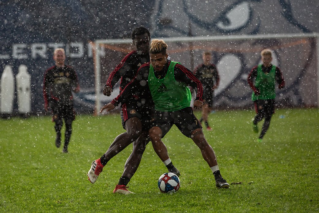 No matter the conditions. Five Stripes don't stop 👊 https://t.co/YRRgR0j7OI