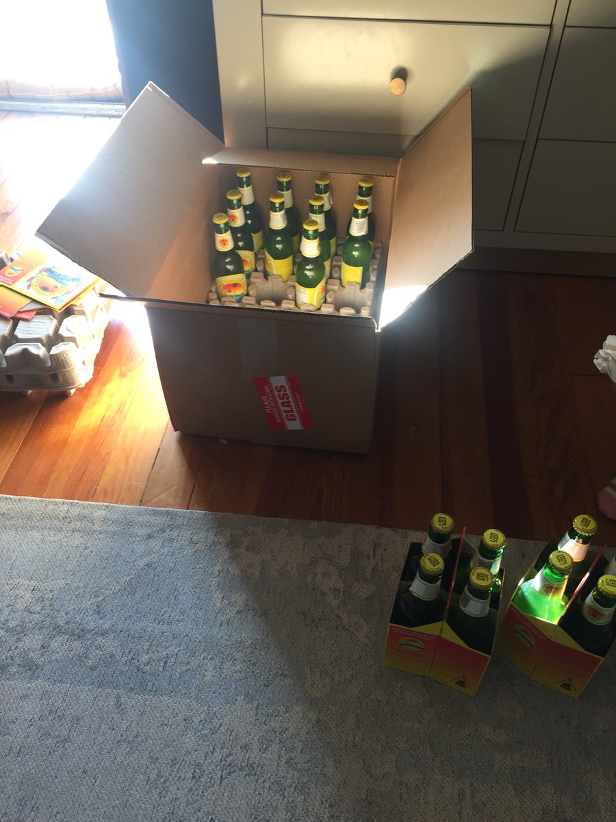 telesnaps's tweet photo. @DrinkReeds Nothing but love in my house for Reeds ginger beer #lafayettecolorado https://t.co/RG7cvvuCQB