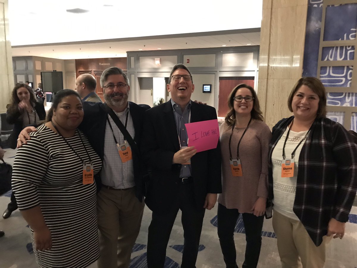 shannadl1's tweet photo. The one and only Scott Spata and his southern HR support!#2019SCMM #southernlovinhrheroes #HRrocks #Funatwork @Mcgalec99 @JHarrisonHD https://t.co/9d9I0uwUH7