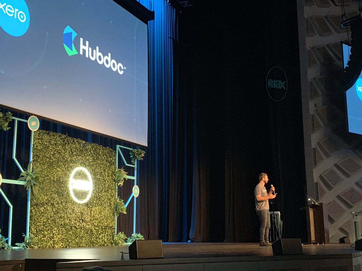 nat_lennon's tweet image. @mattbunston spreading the good word of @Hubdoc 🙌 #xeroroadshow19 #xero @xero #automation